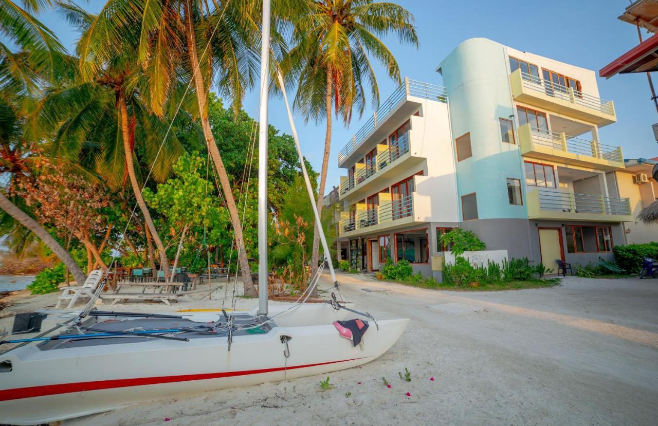 Beach House Dhiffushi Kültér fotó