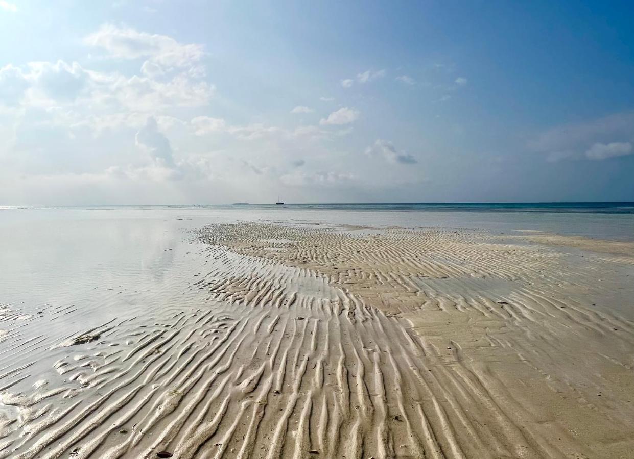 Beach House Dhiffushi Kültér fotó